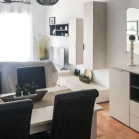 2 Bedroom Beautiful In Apartment Vera
