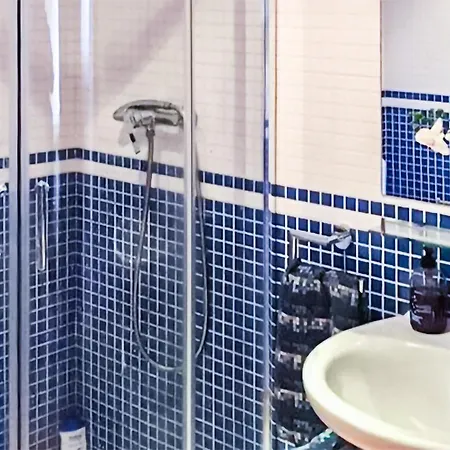 Apartment 2 Bedroom Beautiful In