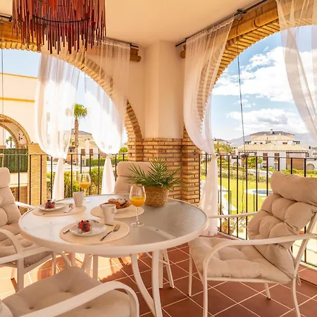 2 Bedroom Beautiful In Apartment *
